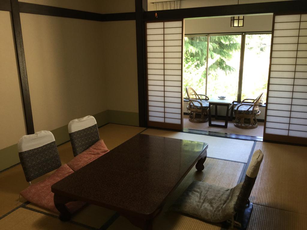Unryuso Hotel Shinshiro Ngoại thất bức ảnh